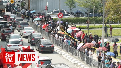 Thousands flock to pay summonses on the last day of 50% discount