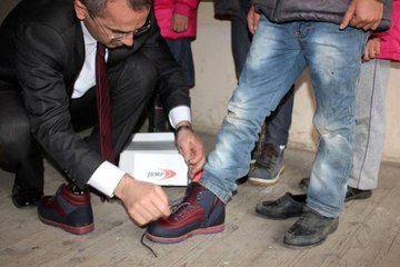 Kaymakamdan gönülleri fetheden hareket! Numarasını paylaşıp çağrı yaptı