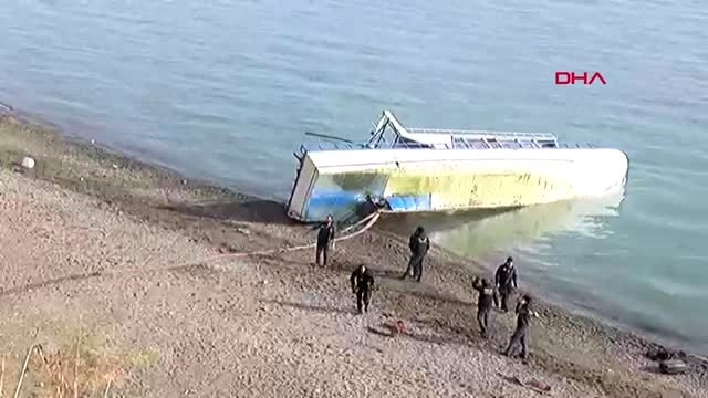 Van gölü'nde kaçakları taşıyan tekne battı 7 ölü -13