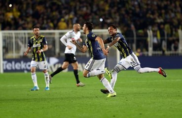West Ham United, Ozan Tufan için Fenerbahçe'ye 30 milyon euro önerecek