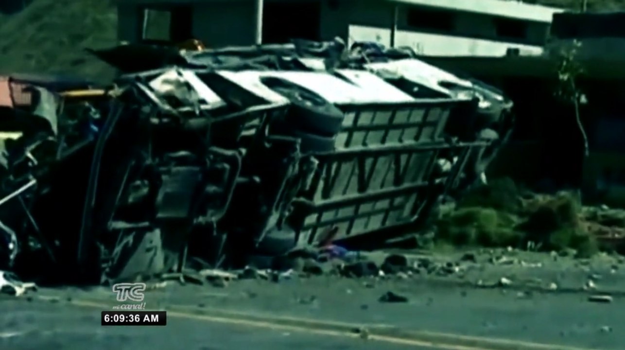 Dos víctimas mortales dejó un accidente registrado en una de las vías del Guayas