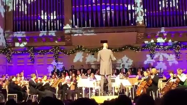 NBA - Tacko Fall conducted an entire orchestra through Sleigh Ride
