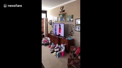 US father likes to LOUDLY announce that Santa has blessed his family