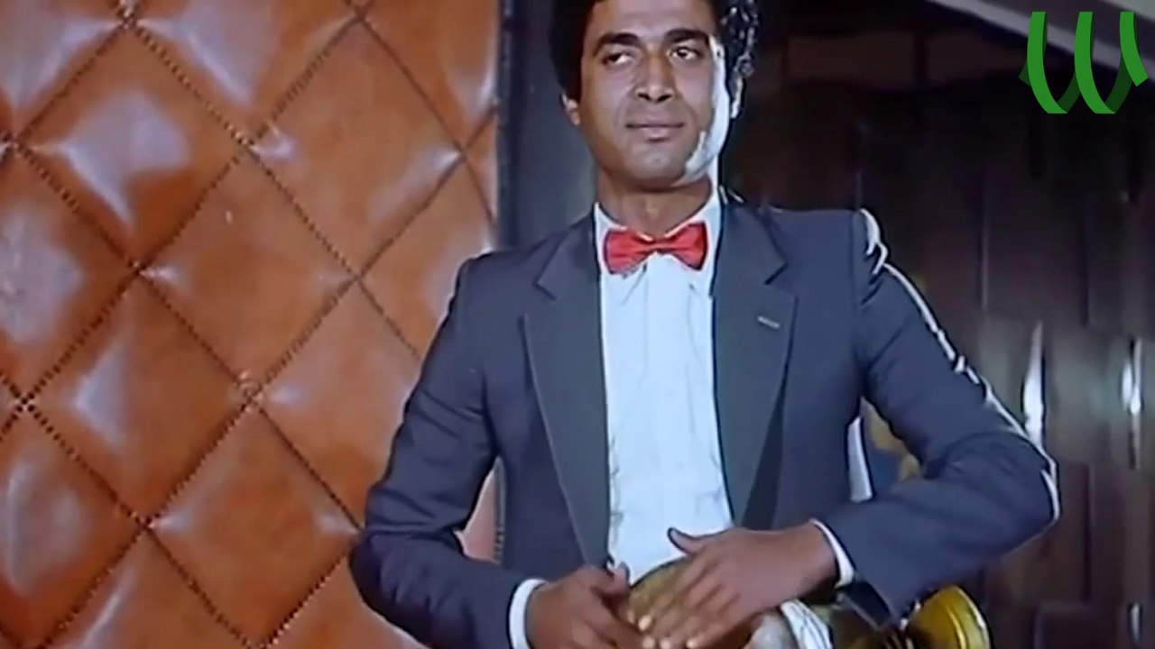 شوف مشهد ضرب احمد ذكي في مشهد مضحك جدا من فيلم الراقصه والطبال 