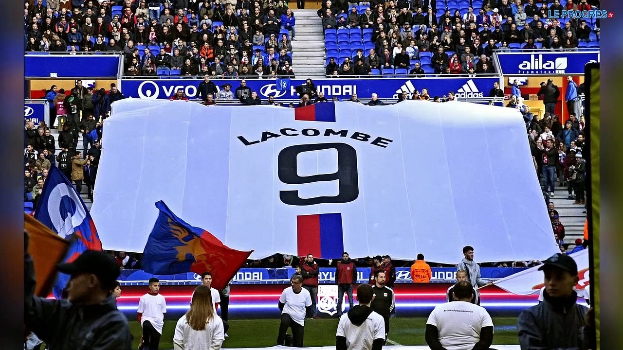 OL : tifos au Groupama Stadium