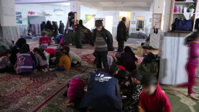 시리아 내전 격화... 정부군 반군 거점 공격에 22만 명 피난길 / YTN