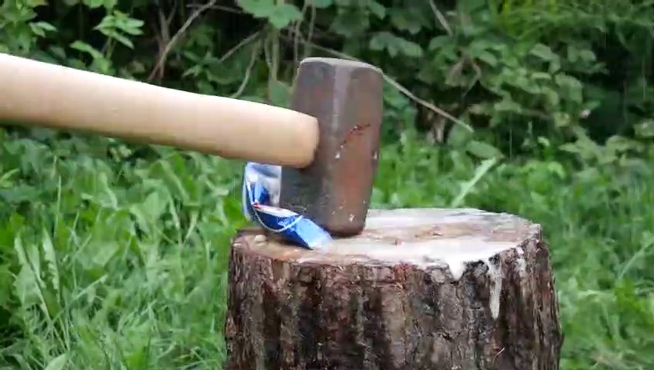 EXPERIMENT  HAMMER vs SMARTPHONE