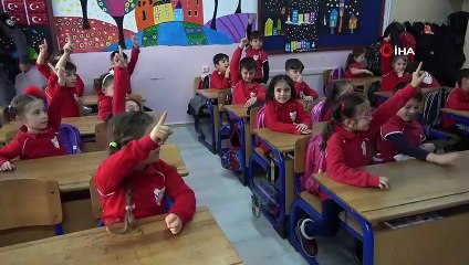 Kurbağa adamlardan okulda ders