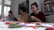 Sinoplu kadınlar sokak hayvanları yararına yılbaşı hediyeleri hazırlıyor