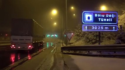 Bolu Dağı'nda yoğun kar yağışı