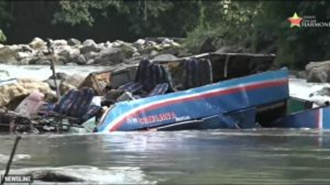 Pencarian Korban Bus Terjun ke Jurang Dihentikan Sementara