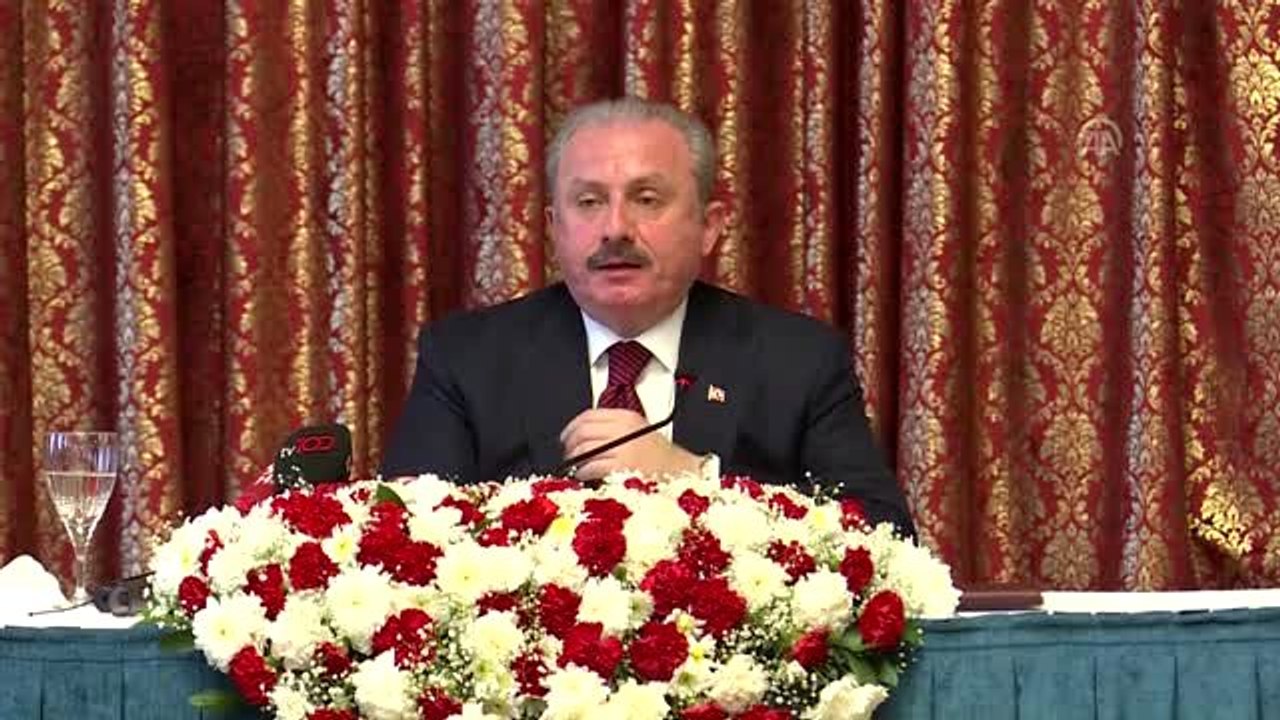 Şentop: "Mevzuata göre siyasi parti kurmak gerekli şartlar sağlandıktan sonra herkes için bir...