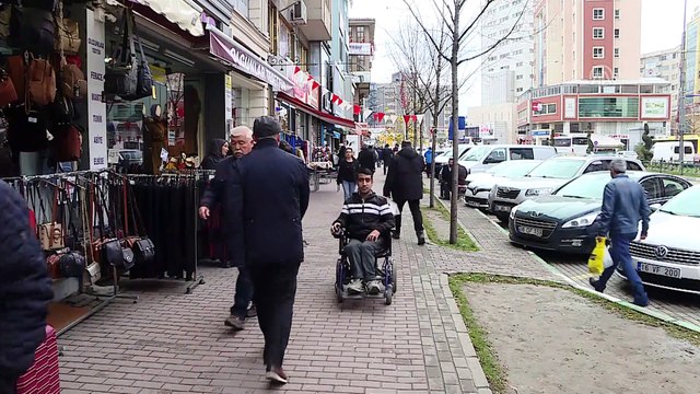 Bedensel engelli memur, işitme engelliler için işaret dili öğrendi - BURSA