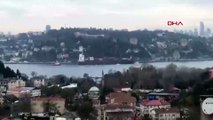 İstanbul Boğazı'nda geminin kıyıya çarptığı o anlar kamerada!
