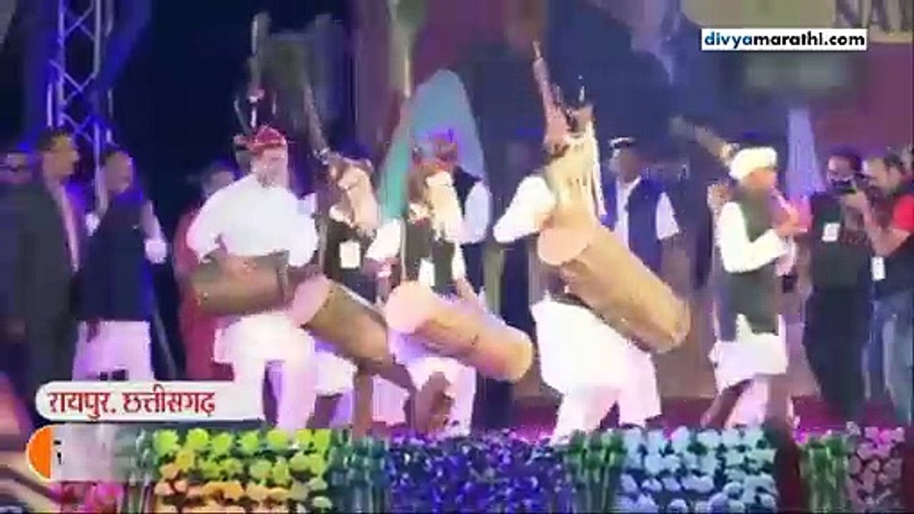 Congress leader Rahul Gandhi dance in National Tribal Dance Festival