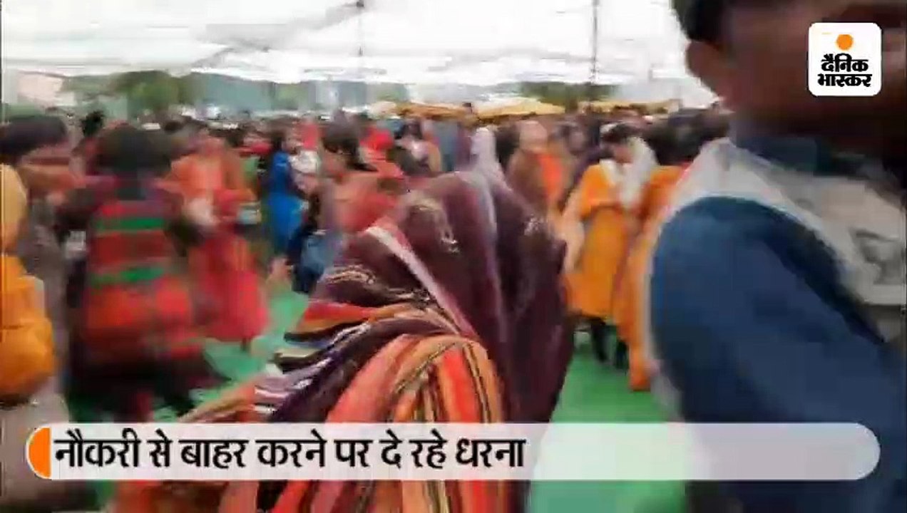 मंत्री कह रहे हैं किसी की नौकरी नहीं जाएगी; फिर भी 2700 विद्वानों को थमाए नौकरी से बाहर करने के आदेश