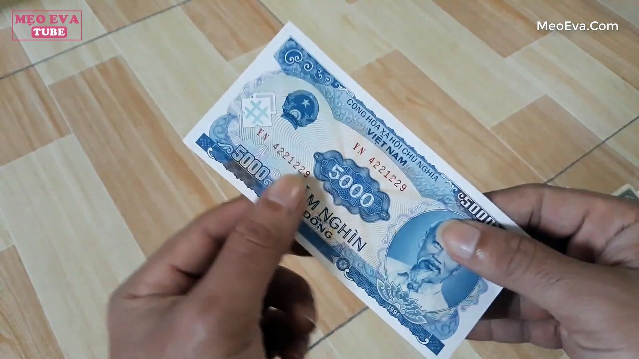 [Mẹo Vặt] Cách xếp gấp trái tim bằng tiền giấy đơn giản