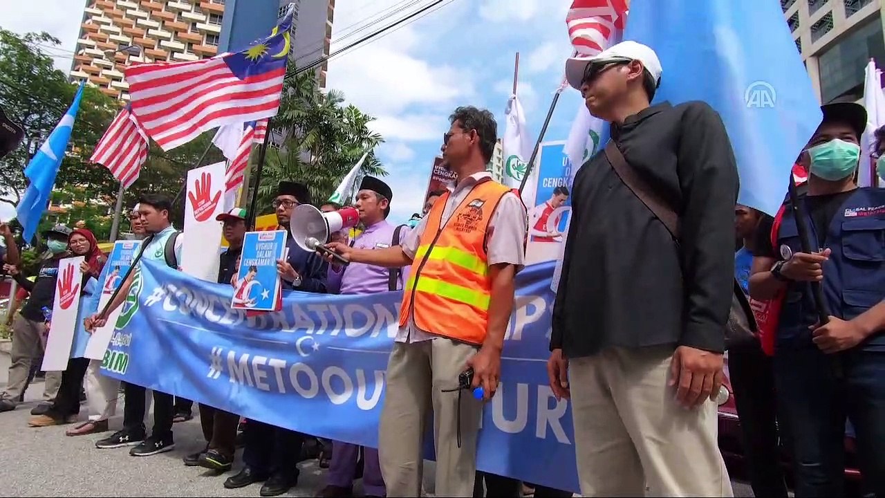Malezya'da Uygur Türklerine destek gösterisi - KUALA LUMPUR - Dailymotion  Video