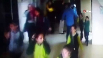 Pütürge'de deprem paniği kamerada