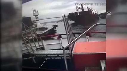 Geminin kıyıya çarpma anı güvenlik kamerasında