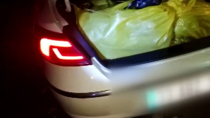 Şanlıurfa'da 'dur' ihtarına uymayan araçta 72 kilo 169 gram esrar ele geçirildi