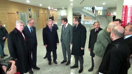 Bakan Turhan: “Bizi içimizden bölmek, ayrıştırmak isteyen güçlerin oyunlarına düşmeyelim”