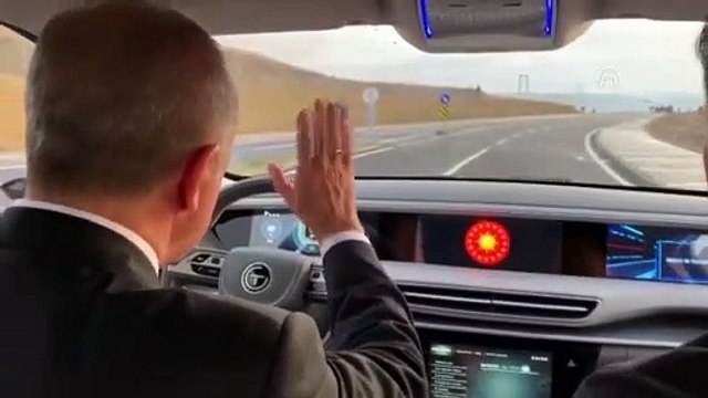 (Araç içinden görüntüler) Cumhurbaşkanı Erdoğan yerli otomobili kullandı - KOCAELİ