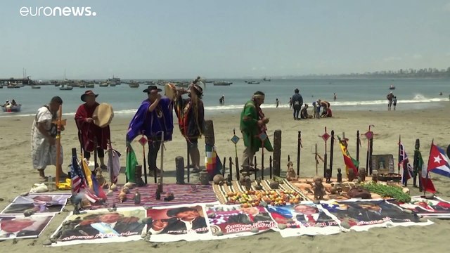 Békés évet jósolnak a perui sámánok