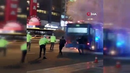 Başkent’te korkutan otobüs yangını