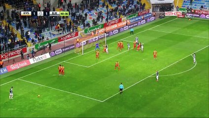 Jose Sosa (ARG) * Meia * Trabzonspor (TUR)