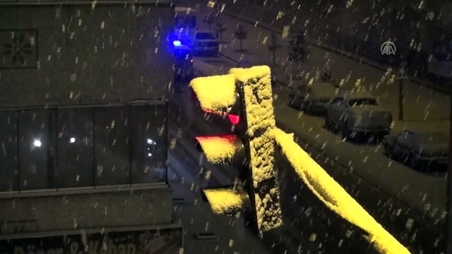 Kar yağışı etkisini sürdürüyor - KARS