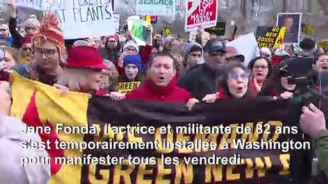 USA: Jane Fonda et sa partenaire à l'écran Lily Tomlin manifestent pour le climat