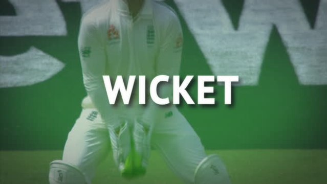 Broad strikes to wrap up South Africa innings