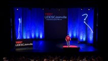 O humor levado a sério | Leonardo Lanna | TEDxUDESCJoinville