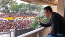 Salman Khan Steps Out In A Balcony To Say Thanks To His Fans On His 54th Birthday