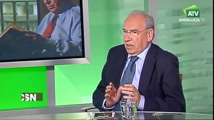 El soplamocos de Alfonso Guerra a la "izquierda boba" que se avergüenza de España: "¡Paletos!"