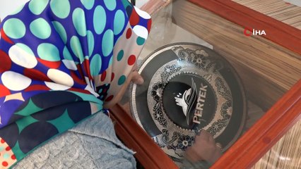 Bakır, kadınların elinde sanata dönüşüyor