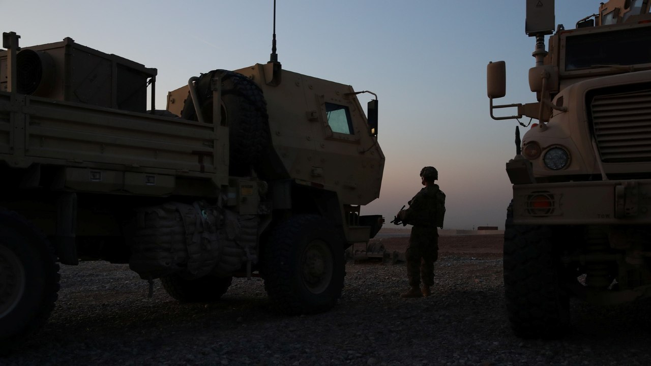 Iraq rocket attack kills US contractor, wounds military personnel