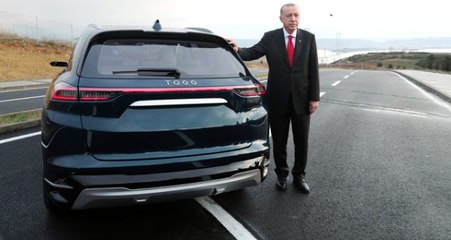 ABD'li sanatçı Della Miles Türk otomobiline talip oldu