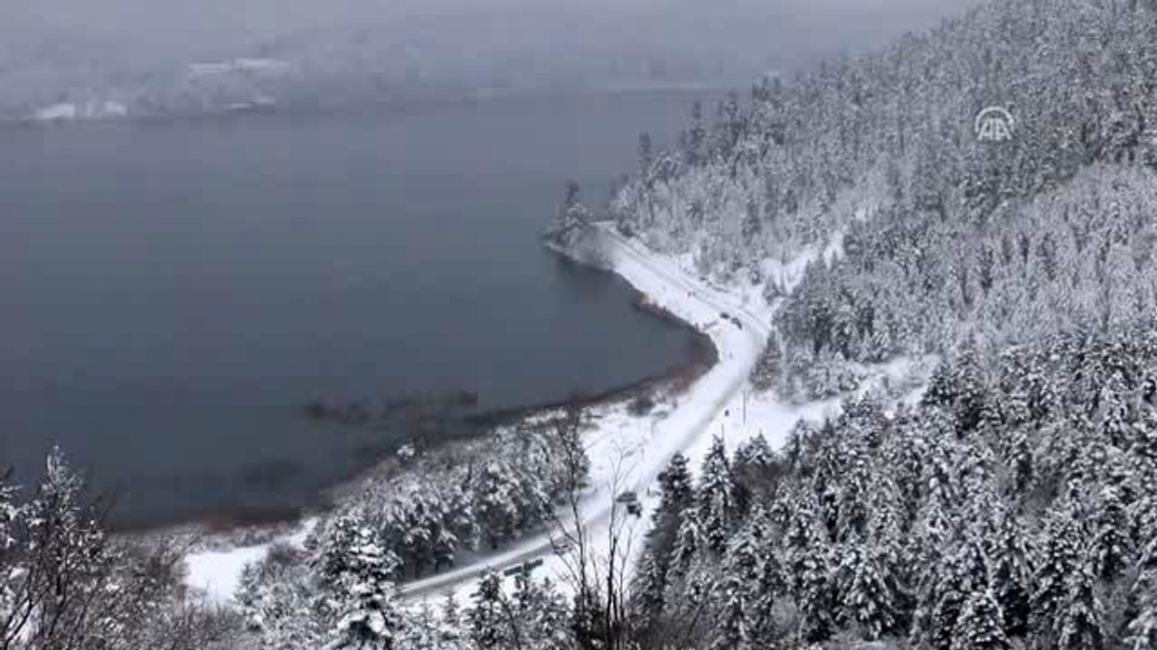 Abant ve Gölcük'te kar güzelliği