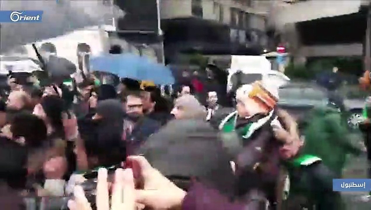 آلاف السوريين والأتراك يشعلون المدن التركية بالمظاهرات نصرةً لإدلب