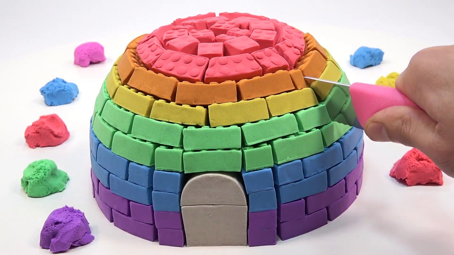 Learn Colors Kinetic Sand VS Mad Mattr Rainbow... - video Dailymotion