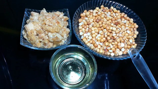 Chikki | Roasted Chana Chikki Recipe | Puff Chana Chikki Recipe | चने गुड़ की स्वादिष्ट चिक्की