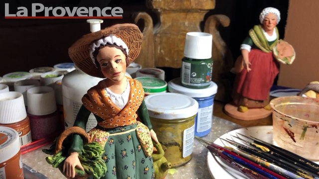 Arles : un santonnier nous fait visiter son atelier