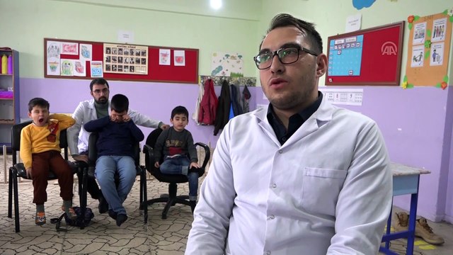 Arkadaşından etkilenip görme engelli öğrencilere 'ışık' oldu - MUŞ