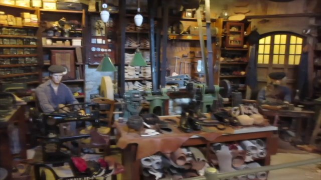 Realisation du Musee Histoire de la Galoche de Val-de-Virieu (Isère)