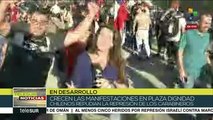Manifestantes chilenos logran ingresar a Plaza Italia pese a represión