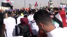 Estudantes iraquianos protestam contra classe política