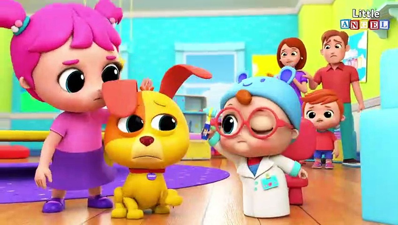 Bébé Joue au Docteur avec son Ourson - Comptines pour Bébé Little Angel Français