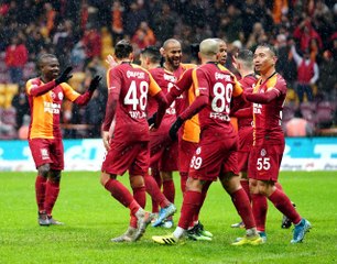 Galatasaray, Antalyaspor'u 5-0 mağlup etti